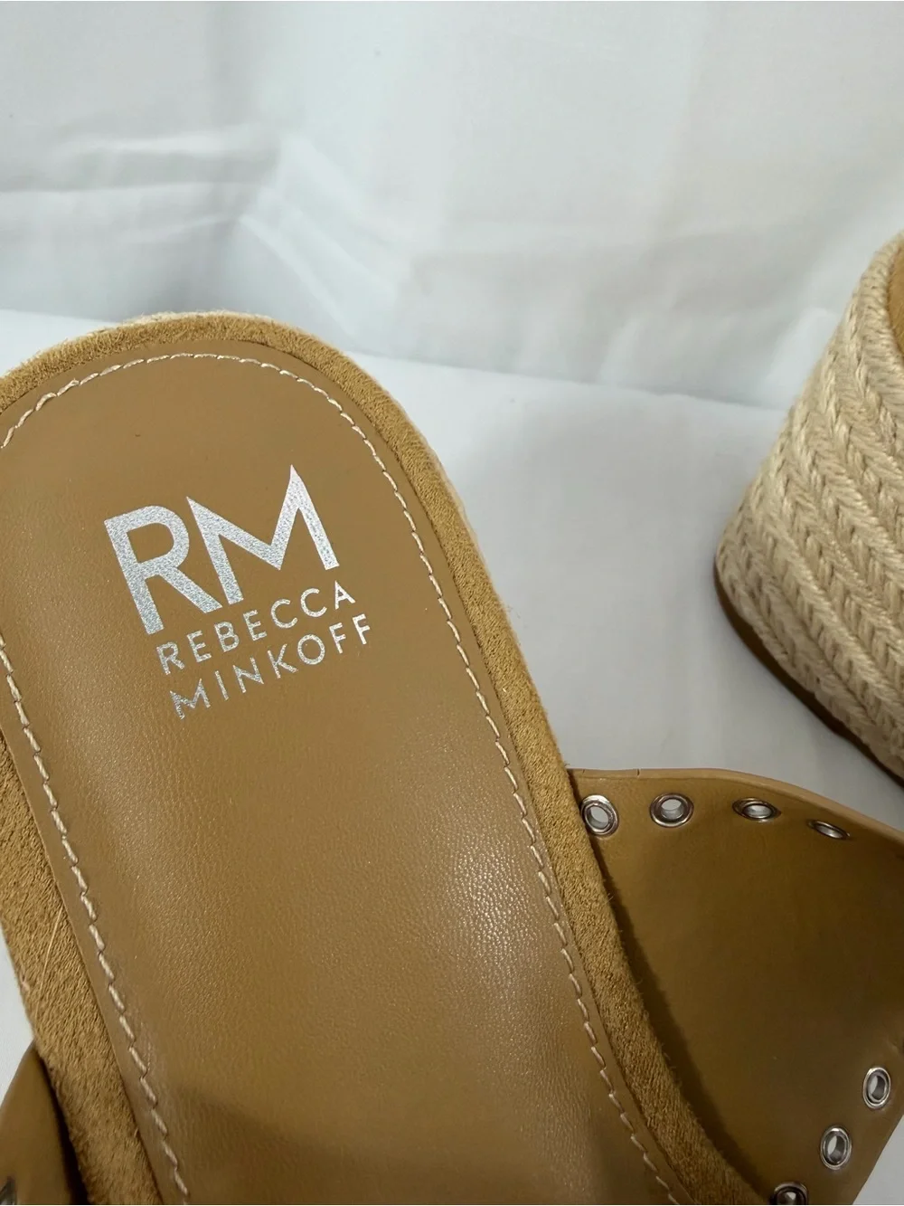 NWT Rebecca Minkoff Women’s Size 8 Tan Wedge Espadrille Sandals